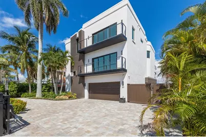 201 N Harbor Drive, Holmes Beach, FL 34217 - Photo 25