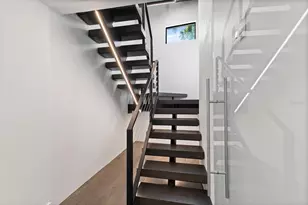 201 N Harbor Dr, Holmes Beach, FL 34217 - Photo 27