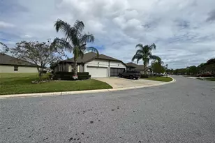 13307 Crest Lake Dr, Hudson, FL 34669 - Photo 3