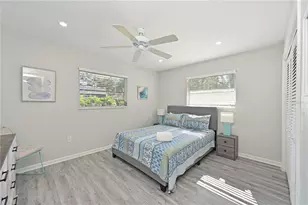 1133 Montezuma Dr, Bradenton, FL 34209 - Photo 17