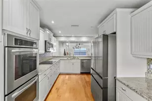 3840 Mariners Way, Cortez, FL 34215 - Photo 9