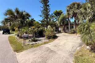 1721 Birchwood St, Sarasota, FL 34231 - Photo 3