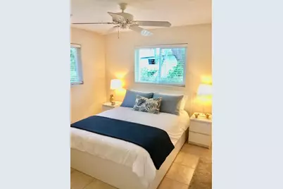 1721 Birchwood Street, Sarasota, FL 34231 - Photo 15