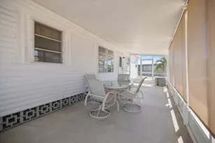 251 Southwinds Dr, Sarasota, FL 34231 - Photo 25