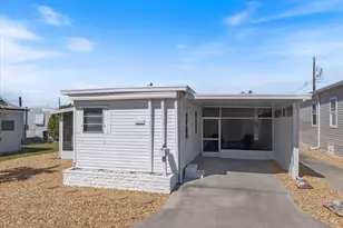 251 Southwinds Dr, Sarasota, FL 34231 - Photo 3