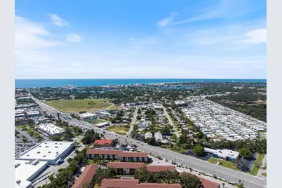 251 Southwinds Drive, Sarasota, FL 34231 - Photo 9