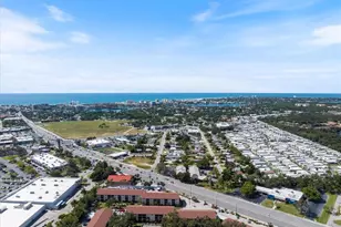 251 Southwinds Dr, Sarasota, FL 34231 - Photo 9