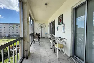 3927 Lake Bayshore Dr, Bradenton, FL 34205 - Photo 15