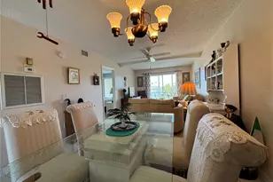 3927 Lake Bayshore Dr, Bradenton, FL 34205 - Photo 7