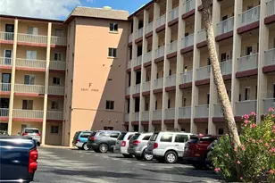 3927 Lake Bayshore Dr, Bradenton, FL 34205 - Photo 1