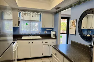 3927 Lake Bayshore Dr, Bradenton, FL 34205 - Photo 21