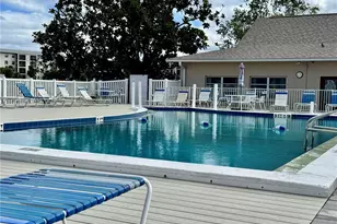 3927 Lake Bayshore Dr, Bradenton, FL 34205 - Photo 41