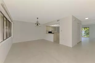 935 Sunridge Way, Sarasota, FL 34234 - Photo 9