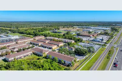 13138 Sonoma Bend Place, Gibsonton, FL 33534 - Photo 9