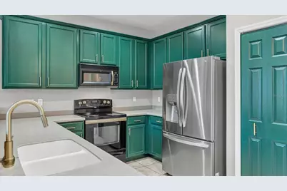 13138 Sonoma Bend Place, Gibsonton, FL 33534 - Photo 5