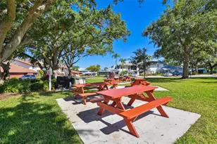 2723 72nd St Ct W, Bradenton, FL 34209 - Photo 21