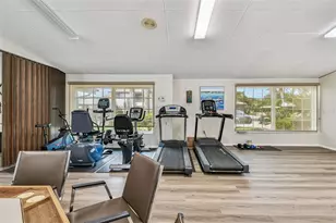 2723 72nd St Ct W, Bradenton, FL 34209 - Photo 15