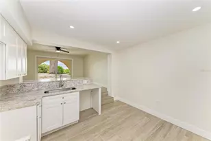 101 73rd St, Holmes Beach, FL 34217 - Photo 23