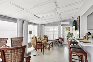 2713 Avenue C, Holmes Beach, FL 34217 - Photo 17