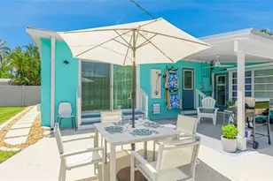 2713 Avenue C, Holmes Beach, FL 34217 - Photo 3