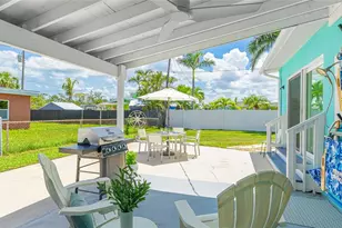 2713 Avenue C, Holmes Beach, FL 34217 - Photo 25