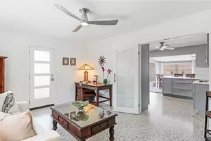 2713 Avenue C, Holmes Beach, FL 34217 - Photo 13