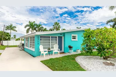 2713 Avenue C, Holmes Beach, FL 34217 - Photo 31