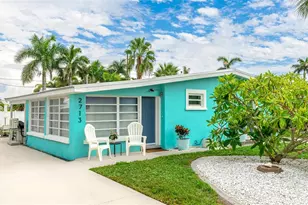 2713 Avenue C, Holmes Beach, FL 34217 - Photo 31