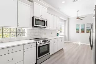 700 Silk Oak Dr, Venice, FL 34293 - Photo 17