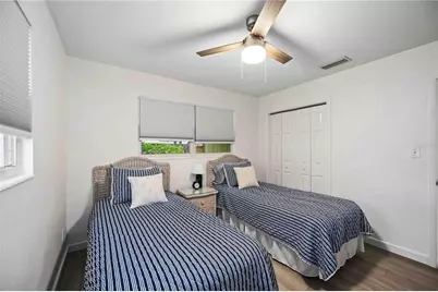 3613 Belmont Boulevard, Sarasota, FL 34232 - Photo 19