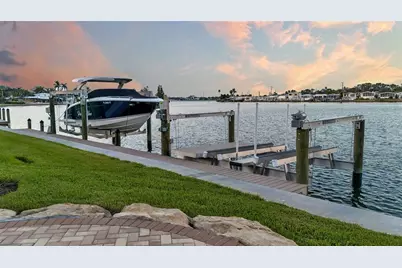 318 Nassau Street N, Venice, FL 34285 - Photo 21