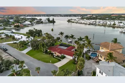 318 Nassau Street N, Venice, FL 34285 - Photo 39