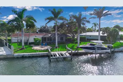 318 Nassau Street N, Venice, FL 34285 - Photo 3