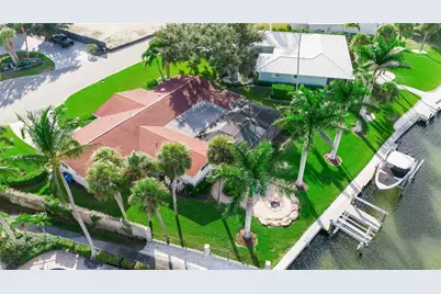 318 Nassau Street N, Venice, FL 34285 - Photo 5