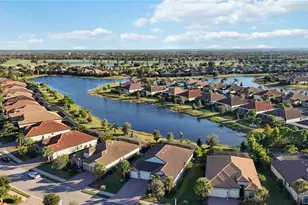 7131 Whittlebury Trl, Bradenton, FL 34202 - Photo 63