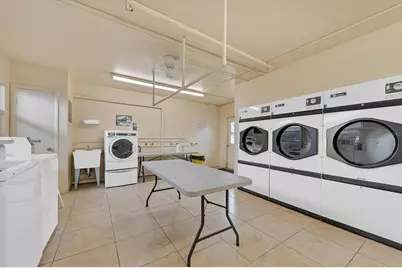 3810 Gulf Of Mexico Drive #F105, Longboat Key, FL 34228 - Photo 43