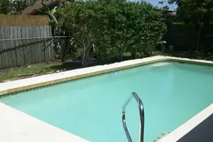 1649 Georgetowne Blvd, Sarasota, FL 34232 - Photo 7