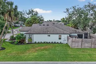 2123 Sylvan Lea Dr, Sarasota, FL 34240 - Photo 51