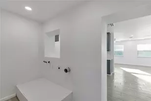 2701 13th St W, Palmetto, FL 34221 - Photo 23