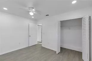 2701 13th St W, Palmetto, FL 34221 - Photo 17