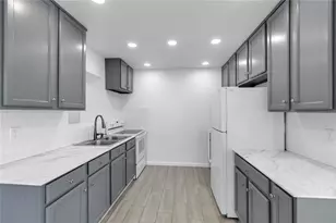 2701 13th St W, Palmetto, FL 34221 - Photo 3