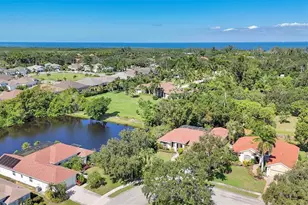 9238 13th Ave Cir NW, Bradenton, FL 34209 - Photo 5