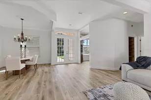 9238 13th Ave Cir NW, Bradenton, FL 34209 - Photo 7