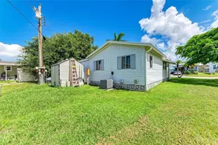 4921 Pebble Beach Ave, Sarasota, FL 34234 - Photo 19