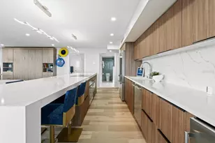 5400 Ocean Blvd, Sarasota, FL 34242 - Photo 11