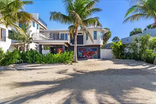 111 Cedar Ave, Anna Maria, FL 34216 - Photo 1
