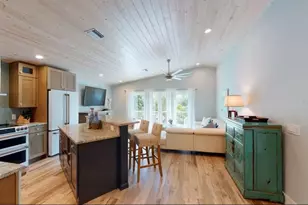 111 Cedar Ave, Anna Maria, FL 34216 - Photo 17