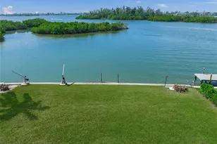 1386 Tangier Way, Sarasota, FL 34239 - Photo 17