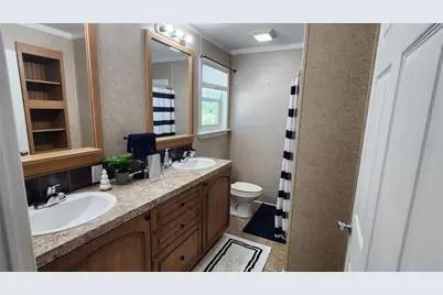 3210 Ash Terrace, Sarasota, FL 34237 - Photo 17