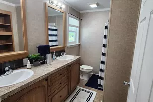 3210 Ash Terrace, Sarasota, FL 34237 - Photo 17